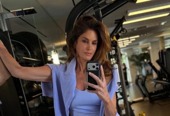 Cindy Crawford pokazala da tajice hello magazin croatia hrvatska