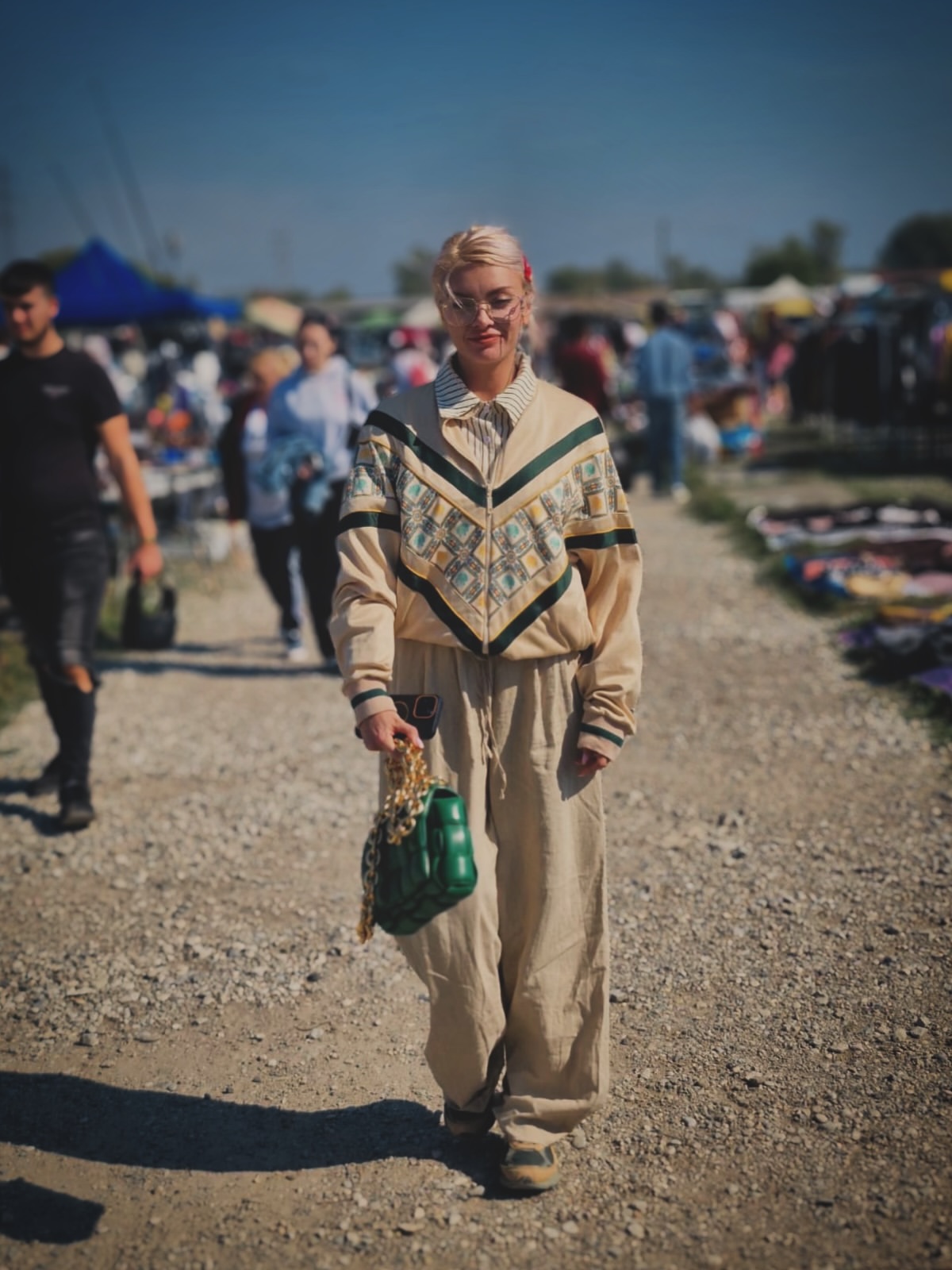 Ella Dvornik na Hreliću spojila retro jaknu
