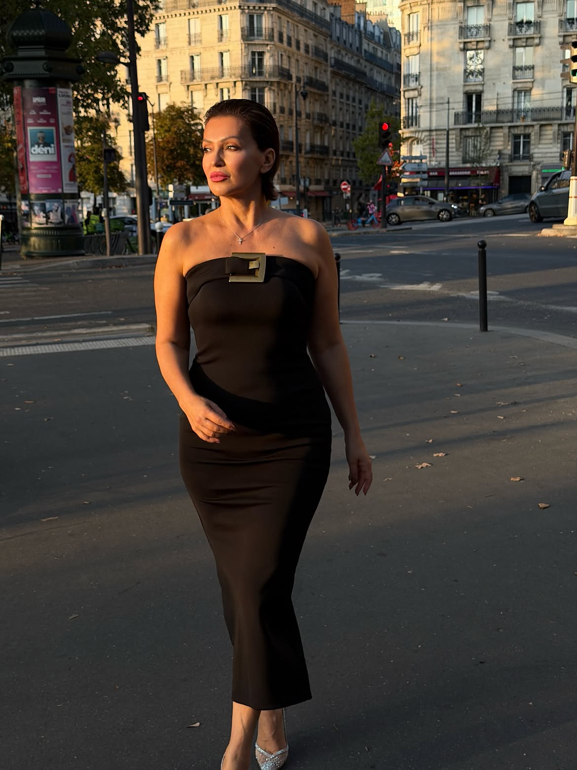 Pariz, Céline Dion i crna haljina: Nina Badrić zna recept za elegantan večernji look
