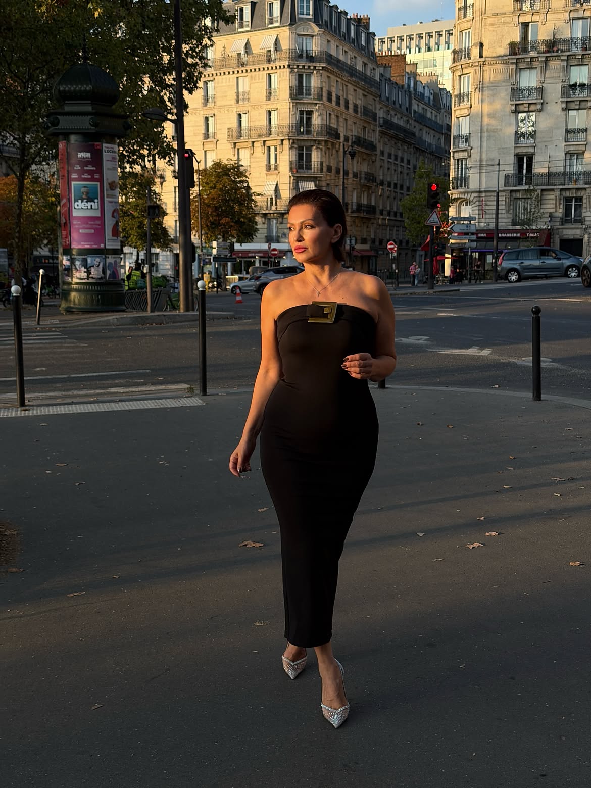 Pariz, Céline Dion i crna haljina: Nina Badrić zna recept za elegantan večernji look