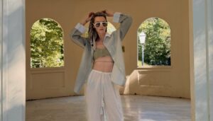 Lidija Lešić nosi hlače s detaljem koji mijenja cijeli outfit, a ovakve ćemo modele uskoro viđati posvuda
