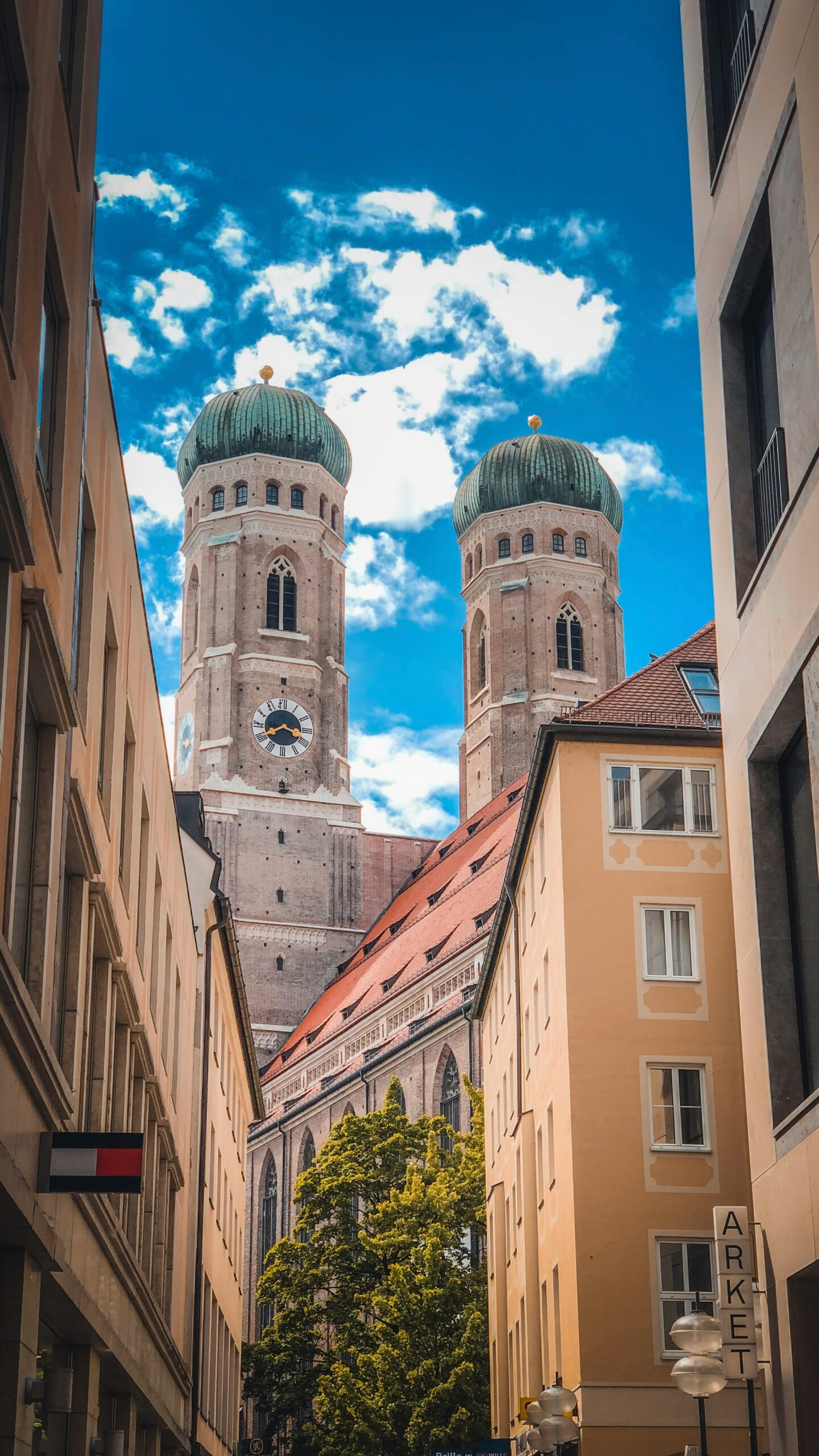 Photo by Nagarjun Kogaravalli Sathyanarayana on Unsplash 