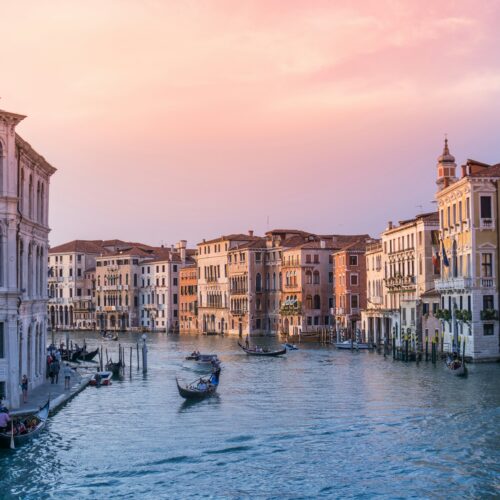 Photo by Rebe Adelaida on Unsplash