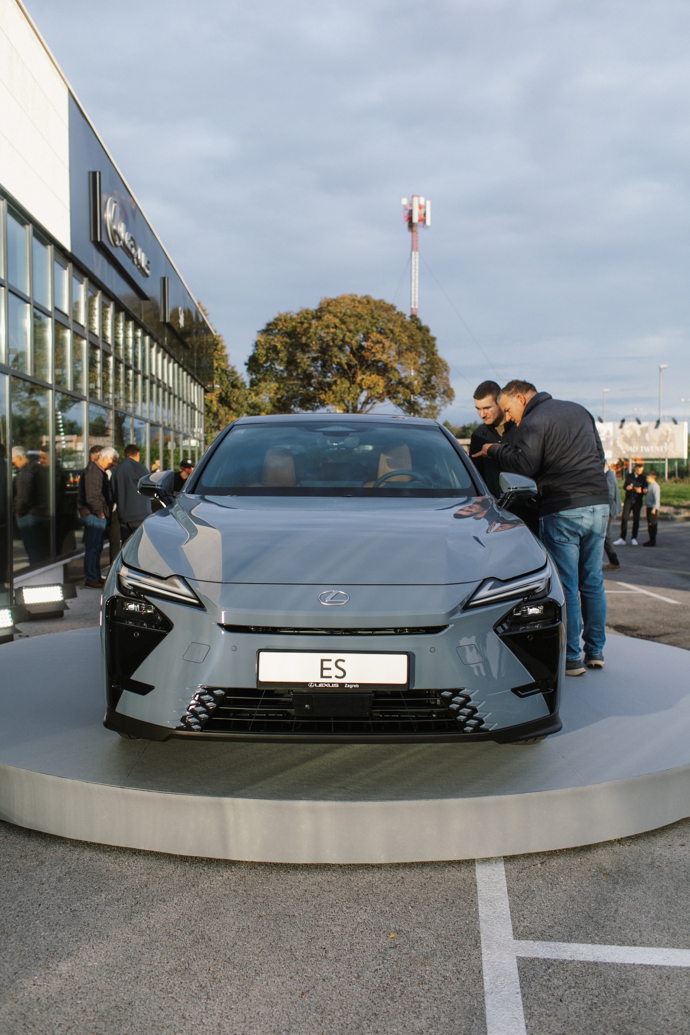 lexus