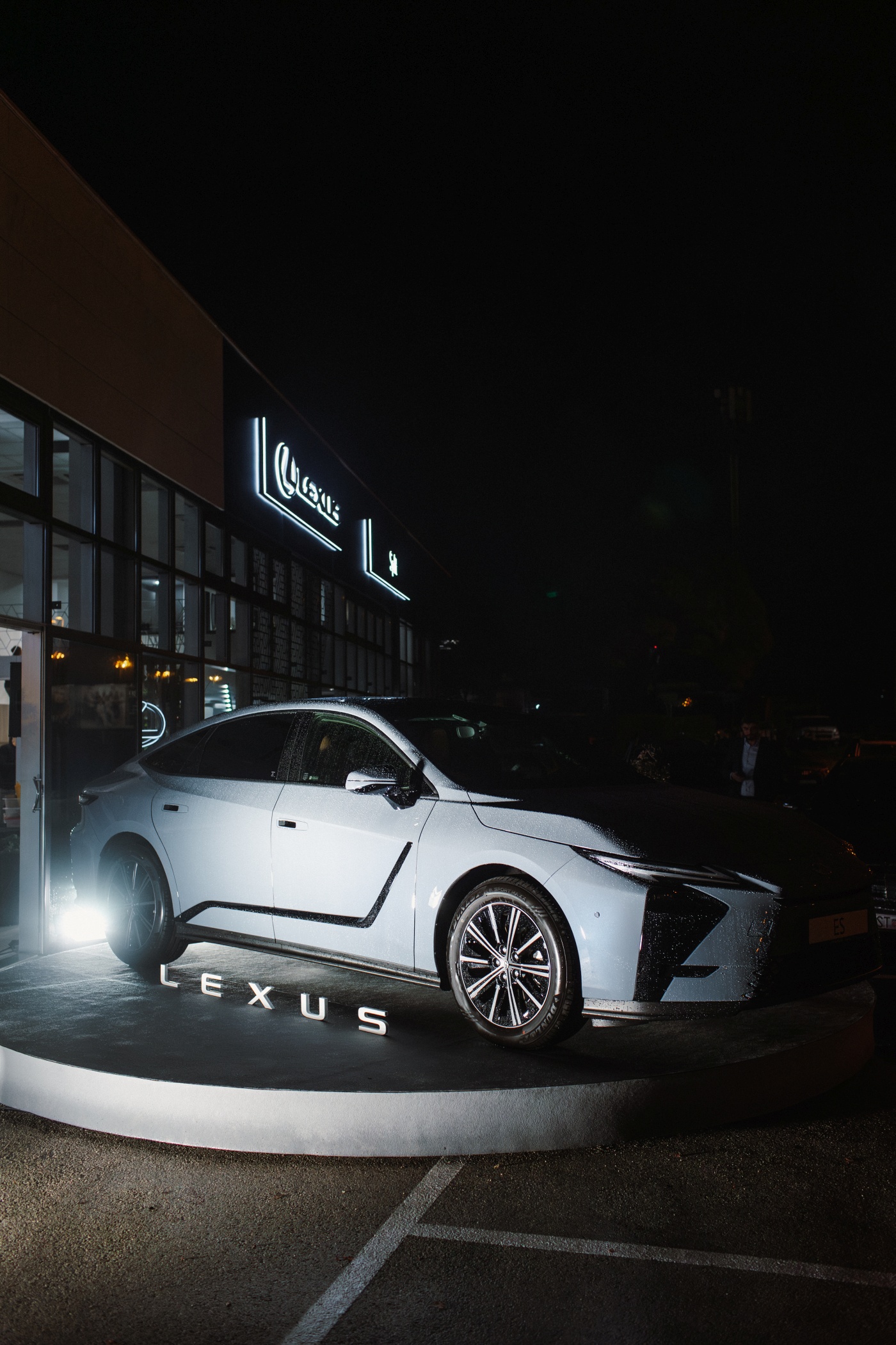 lexus