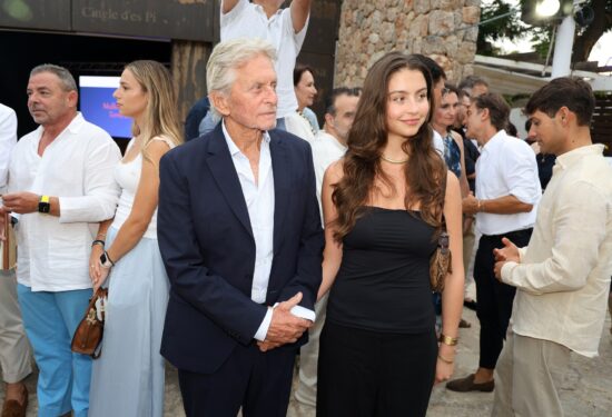 Michael DOUGLAS