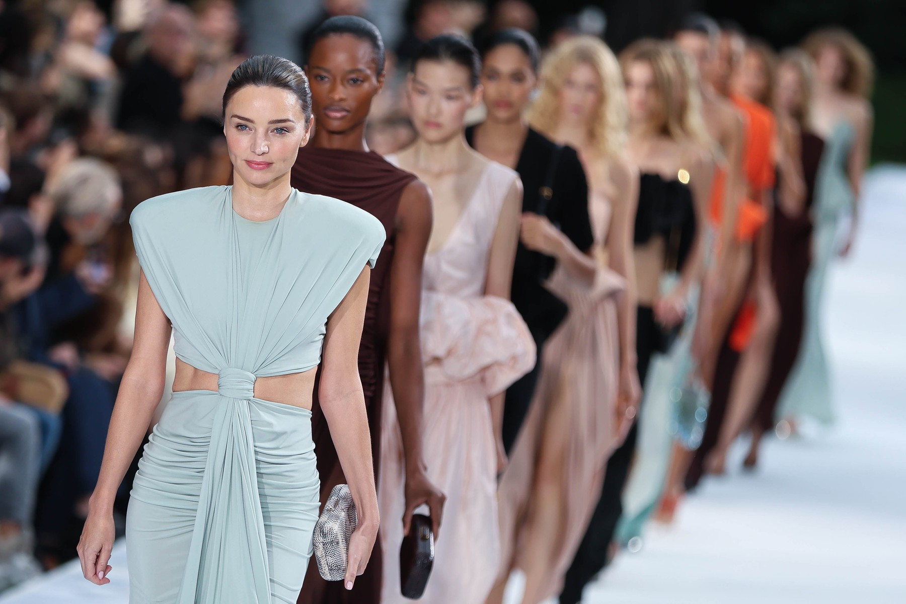 Miranda Kerr vratila se na modnu pistu