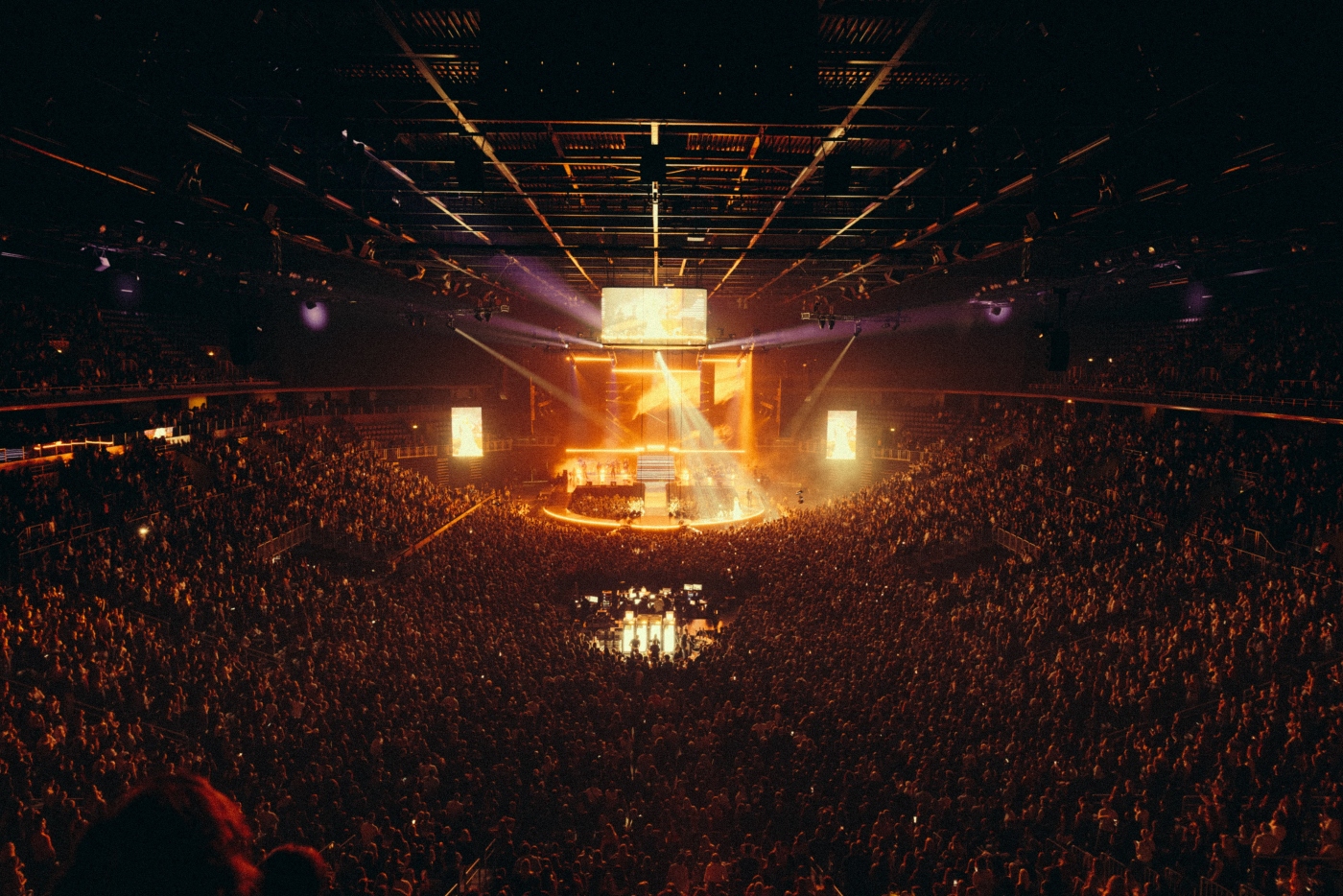 Senidah, Senidah Arena Zagreb, Senidah koncert Zagreb, Senidah koncert 2026, Senidah Zagreb 2026, Senidah rasprodana Arena, Senidah Arena Zagreb 2026, Senidah Welcome to My World, Senidah najveći koncert, Senidah koncert uživo, Senidah spektakl u Zagrebu, Senidah Gipsy Kings, Senidah Nicolas Reyes, Gipsy Kings Arena Zagreb, Nicolas Reyes Zagreb, Senidah Bamboleo, Senidah Slađana, Senidah Balkanka, Senidah Moj si high, Senidah Slutim, Senidah hitovi, Senidah pjesme, Senidah nastup, Senidah turneja 2026, Senidah koncertna turneja, Senidah glazbena karijera, Senidah biografija, Senidah novi album, Senidah U meni je sunce, Senidah Amor, Senidah Čista ljubav, Senidah Adi Šoše, Senidah Dino Merlin, Senidah Lepa Brena, Senidah RAF Camora, Senidah Laibach, Senidah Muff, Arena Zagreb koncerti, koncerti Zagreb 2026, rasprodani koncerti Zagreb, glazbeni spektakl Zagreb, regionalna glazbena scena, regionalne glazbene zvijezde, Senidah publika, Senidah obožavatelji, Senidah iznenađenje na koncertu, Senidah koncert fotografije, Senidah koncert atmosfera, Senidah vijesti, Senidah najnovije vijesti