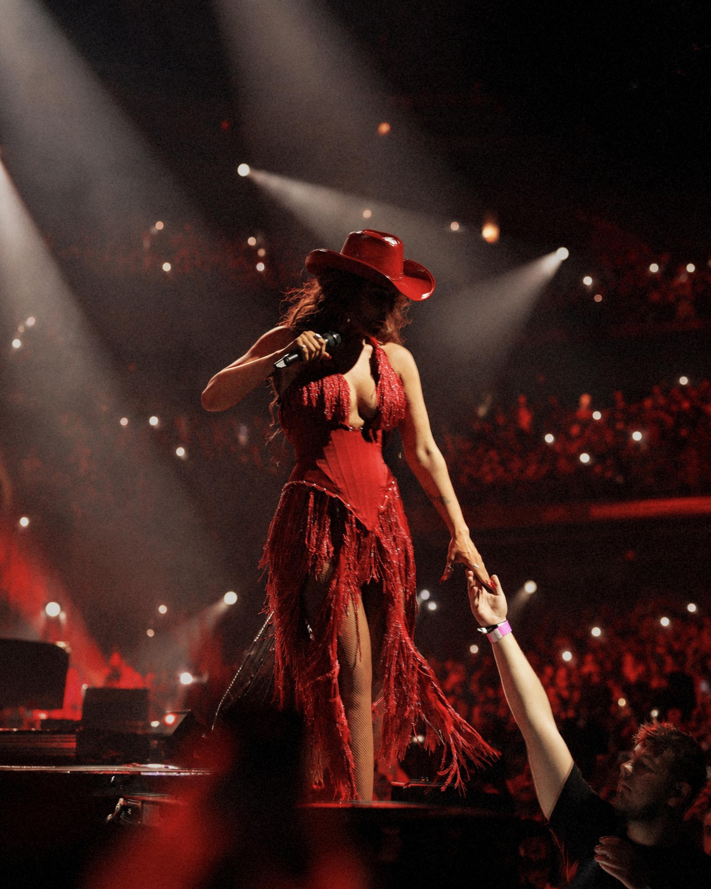 Senidah, Senidah Arena Zagreb, Senidah koncert Zagreb, Senidah koncert 2026, Senidah Zagreb 2026, Senidah rasprodana Arena, Senidah Arena Zagreb 2026, Senidah Welcome to My World, Senidah najveći koncert, Senidah koncert uživo, Senidah spektakl u Zagrebu, Senidah Gipsy Kings, Senidah Nicolas Reyes, Gipsy Kings Arena Zagreb, Nicolas Reyes Zagreb, Senidah Bamboleo, Senidah Slađana, Senidah Balkanka, Senidah Moj si high, Senidah Slutim, Senidah hitovi, Senidah pjesme, Senidah nastup, Senidah turneja 2026, Senidah koncertna turneja, Senidah glazbena karijera, Senidah biografija, Senidah novi album, Senidah U meni je sunce, Senidah Amor, Senidah Čista ljubav, Senidah Adi Šoše, Senidah Dino Merlin, Senidah Lepa Brena, Senidah RAF Camora, Senidah Laibach, Senidah Muff, Arena Zagreb koncerti, koncerti Zagreb 2026, rasprodani koncerti Zagreb, glazbeni spektakl Zagreb, regionalna glazbena scena, regionalne glazbene zvijezde, Senidah publika, Senidah obožavatelji, Senidah iznenađenje na koncertu, Senidah koncert fotografije, Senidah koncert atmosfera, Senidah vijesti, Senidah najnovije vijesti